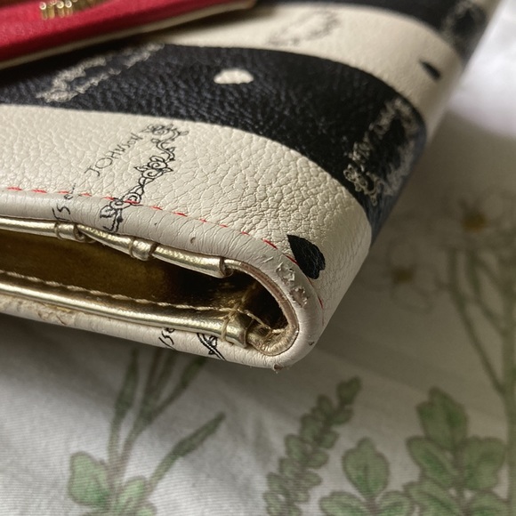 Betsy Johnson Wallet/Clutch - Picture 7 of 9